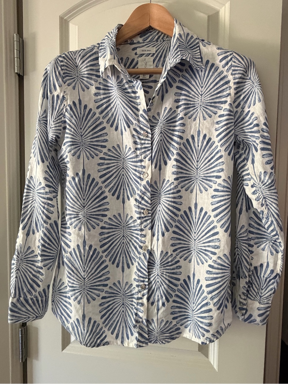 Joie white & blue palm Button-Down Shirt 100% Linen EUC
